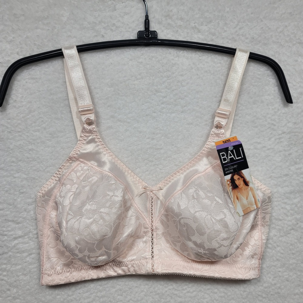 Bali Spa Closure Wirefree Bra Style 3372 White Adjustable Straps